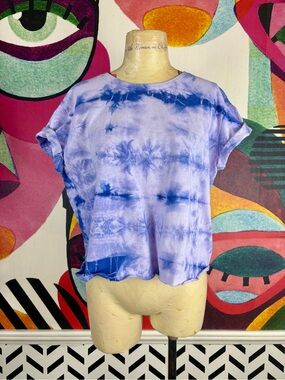 Tie-Dye Short Sleeve Women’s Fit Crop Top
